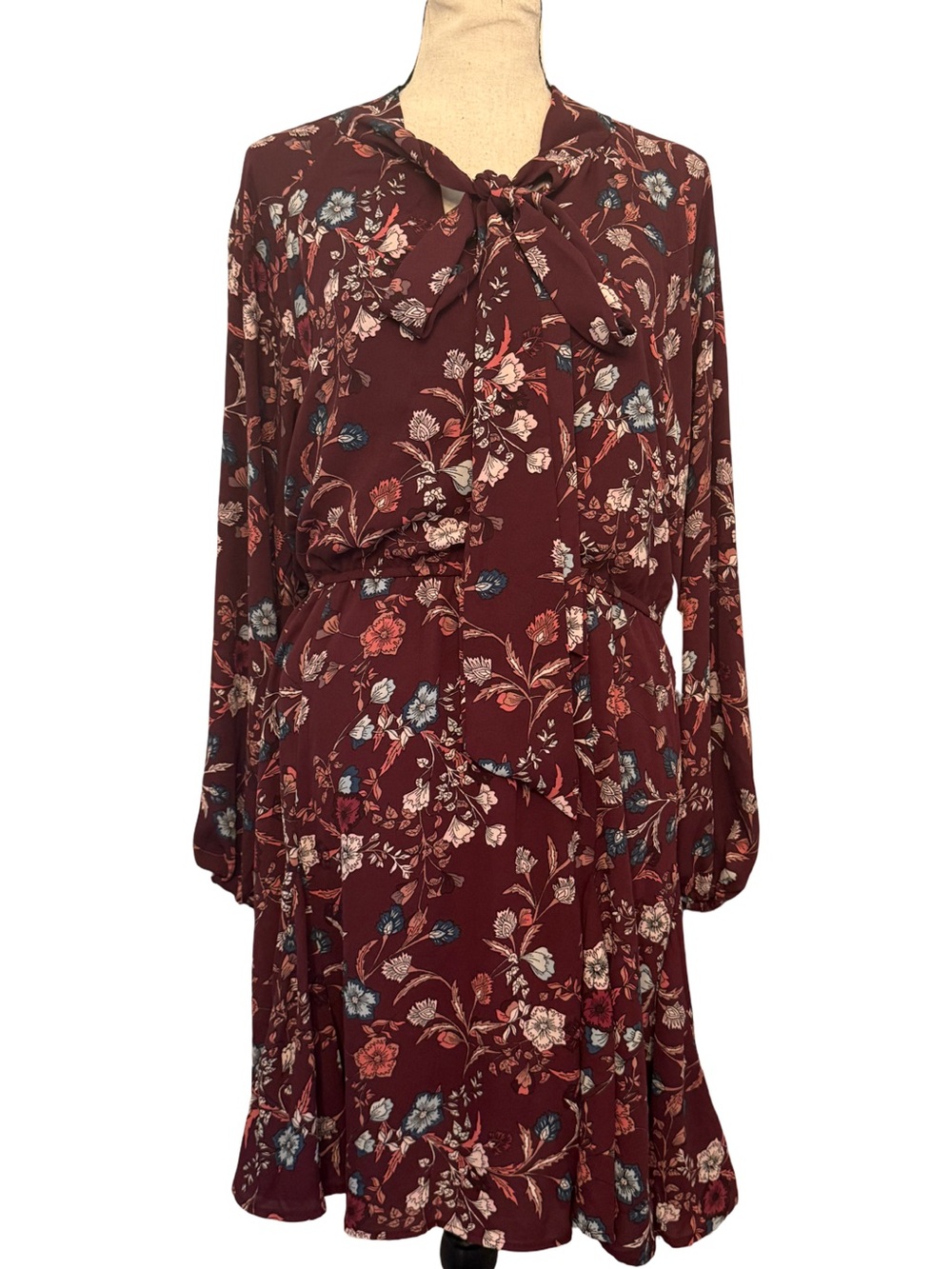CeCe Floral Tie Neck Mini Dress Women’s Medium Burgundy Purple Long Sleeve NWT